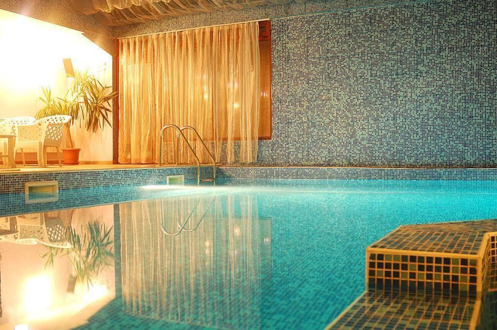 Hotel Iceberg Bansko Esterno foto