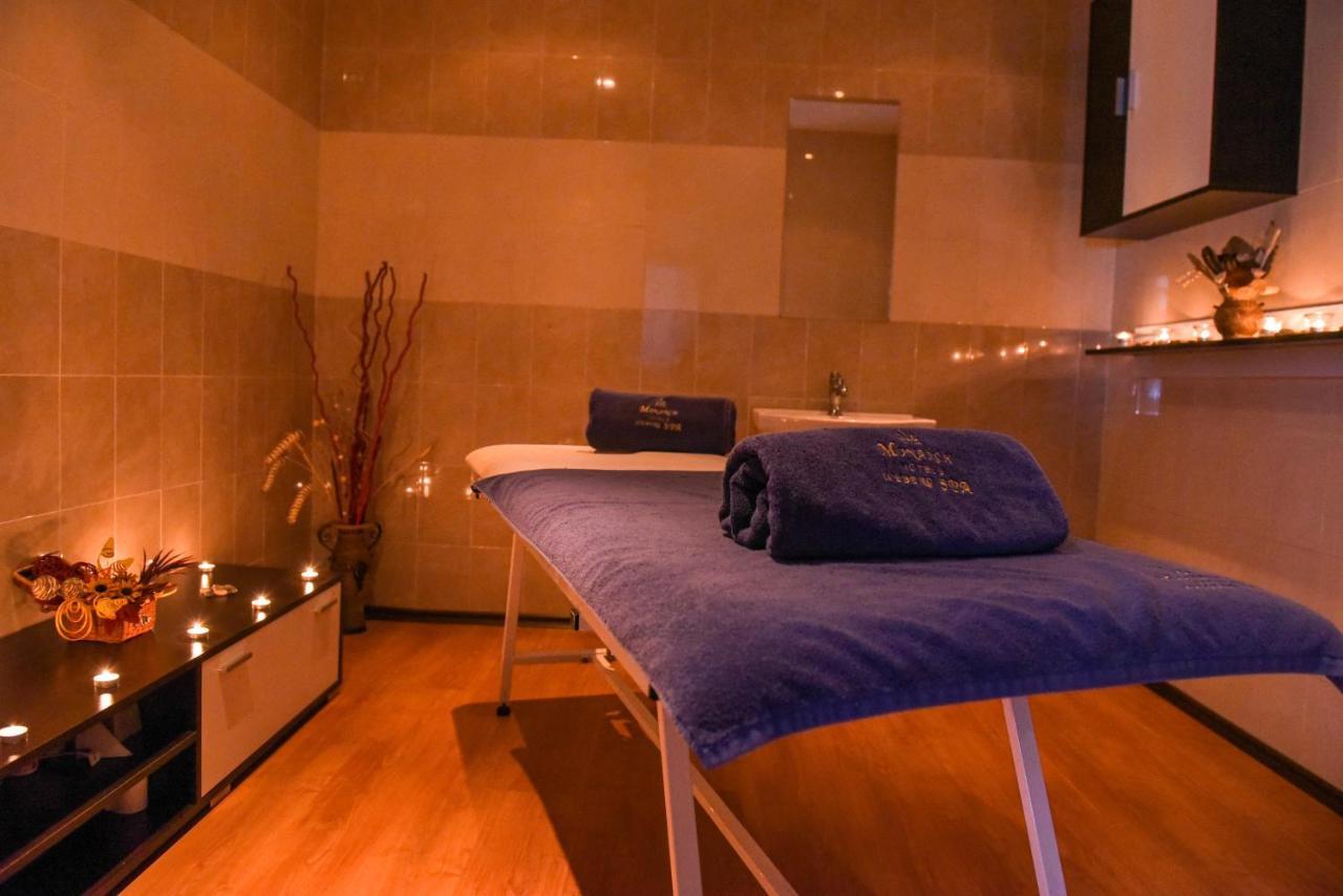Hotel Iceberg Bansko Esterno foto