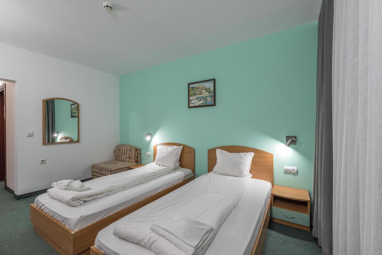 Hotel Iceberg Bansko Esterno foto