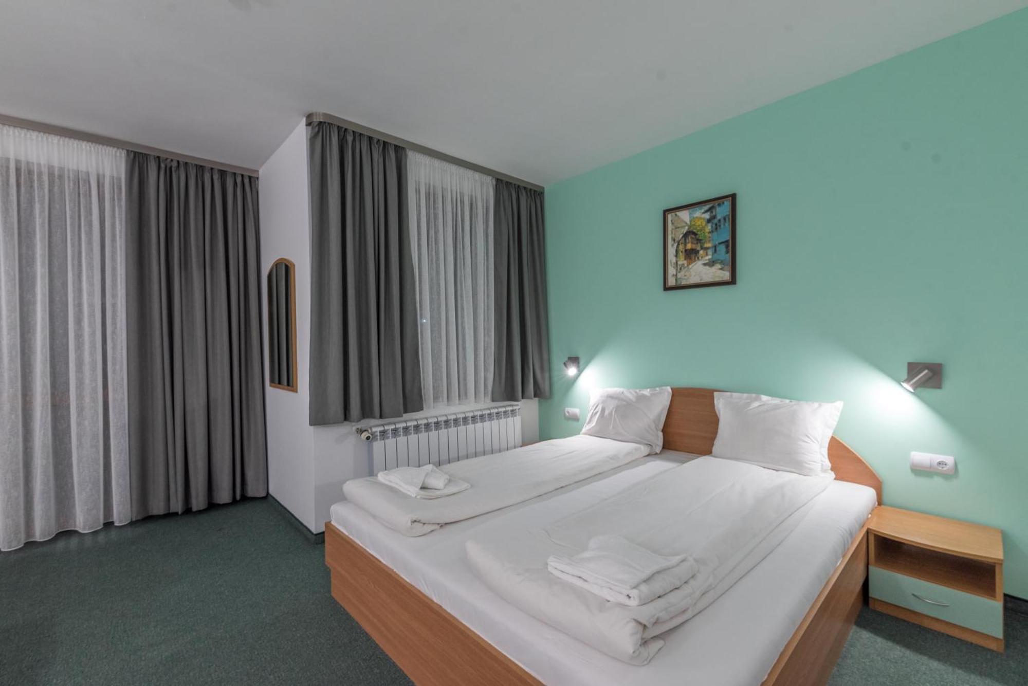 Hotel Iceberg Bansko Esterno foto