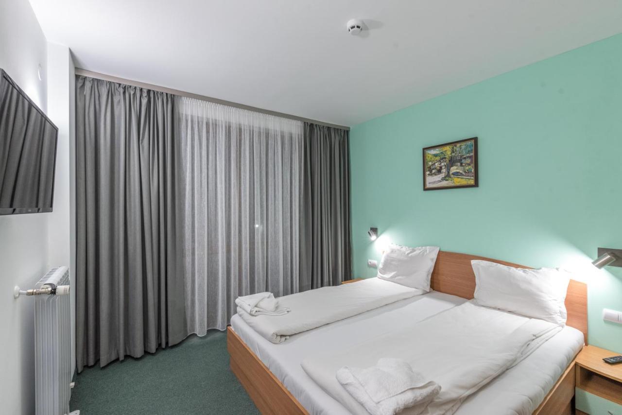 Hotel Iceberg Bansko Esterno foto